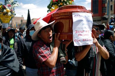 Protests spread through Peru's south with clashes in Cusco