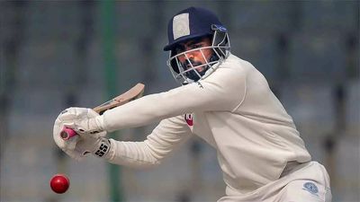 Ranji Trophy: KS Bharat stakes claim for Test berth with cautious 80