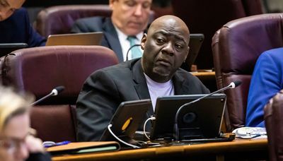 Daughter of Ald. Derrick Curtis suffered accidental gunshot wound during gun safety class he taught last week