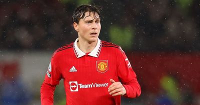 Manchester United 'reject Victor Lindelof approach' and more transfer rumours