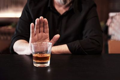 How alcohol changes the body and mind