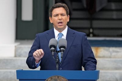 DeSantis tested on immigration as he weighs 2024 candidacy