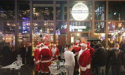 UK pubs and restaurants toast festive sales surge despite cost pressures