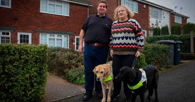 Nottinghamshire taxi driver left blind couple 'stranded' after seeing assistance dog