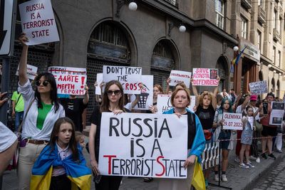 International response to Ukraine ‘exposes double standards’ of most EU nations, says Human Rights Watch