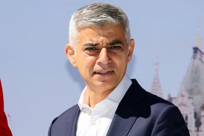 London mayor urges government to address 'Brexit damage'