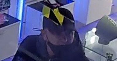 Edinburgh police release urgent CCTV images after city centre thefts