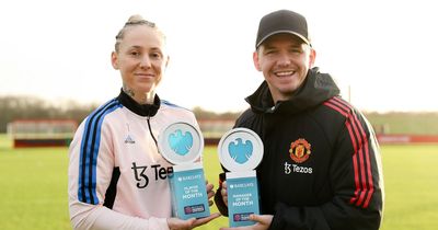 Double win for Manchester United in player and manager of the month awards