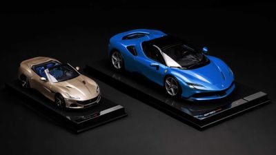 New Ferrari Buyers Can Order A Matching Amalgam Scale Model Replica