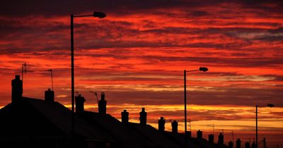Calls to stop landlords refusing to rent to people on benefits