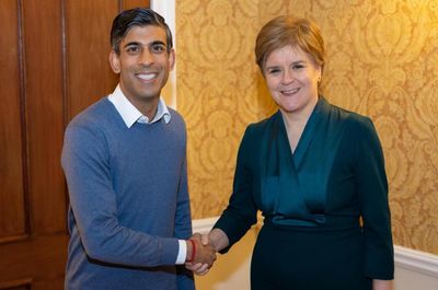 Rishi Sunak seeks to ‘strengthen’ relationship with Nicola Sturgeon on Scotland trip