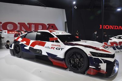 Honda Civic Type R unveiled for 2024 SUPER GT season