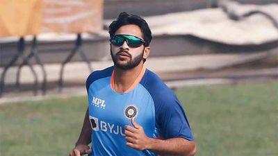 Ranji Trophy: Shardul Thakur burst helps Mumbai eye big win