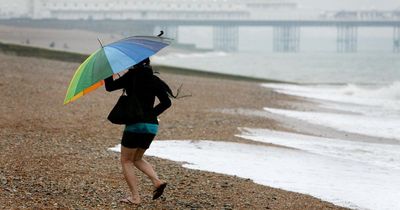 Temperatures to plummet this weekend after wild week of wind but big change is on the way