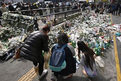 S Korea police seek to charge officials over 159 killed in crush