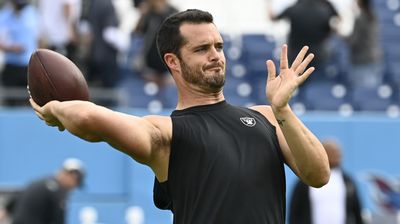 Panthers named potential trade fit for Raiders QB Derek Carr