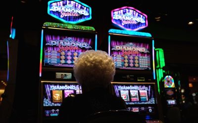 Michael Pascoe: Gambling industry’s extraordinary hold over NSW Labor continues