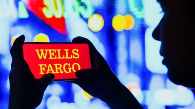 Wells Fargo Stock Slides As Bigger Bad Loan Provisions Offset Q4 Earnings Beat
