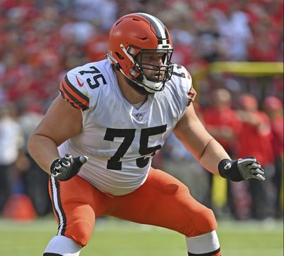 Joel Bitonio named AP First-Team All-Pro, Myles Garrett and Nick Chubb snubbed