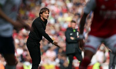 Conte turns up pressure on ‘favourites’ Arsenal and calls for referee respect