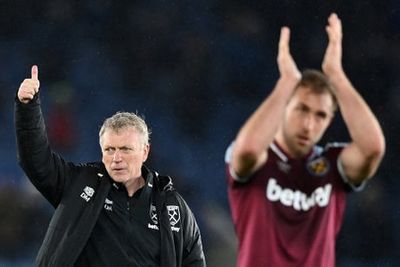 David Moyes criticises Wolves move for Craig Dawson as West Ham boss fires back