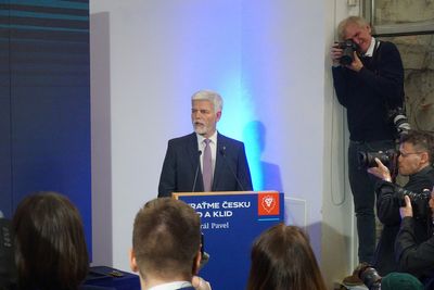 Retired general, ex-premier to square off in Czech presidential runoff