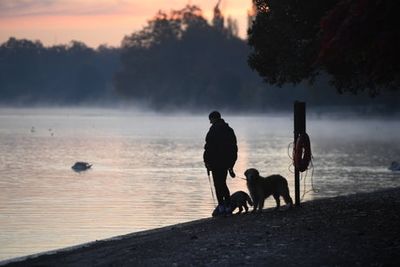 London weather: Capital set for cold spell with heavy wind and wintry showers on the way