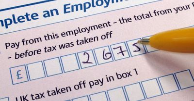 Tax warning as workers are urged to act now to avoid a £100 fine