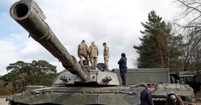 Rishi Sunak confirms UK will send Challenger 2 tanks rolling into battle in Ukraine