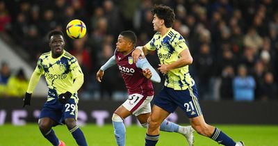 Leeds United supporters give scathing Pascal Struijk review after Aston Villa performance