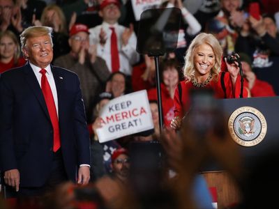 Kellyanne Conway warns Trump not to repeat ‘disastrous mistakes’
