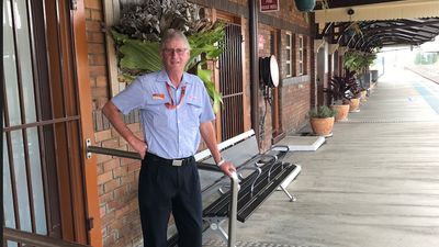 Railway veteran Bernie Keast calls it a day nearly 50 years after starting at Kempsey station
