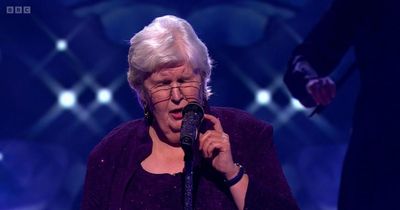 Blind singer who amazed neighbours in lockdown receives standing ovation on Michael McIntyre's Big Show