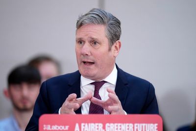 Starmer backs plan to make GPs NHS employees and slash ‘bureaucratic nonsense’