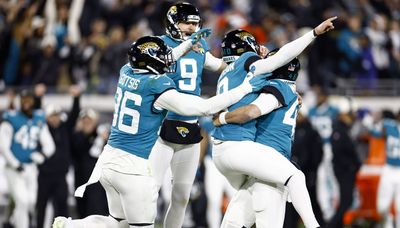 Trevor Lawrence rallies Jaguars from 27 down to beat Chargers