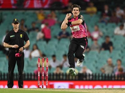 Abbott bowls Sixers to BBL win over Perth