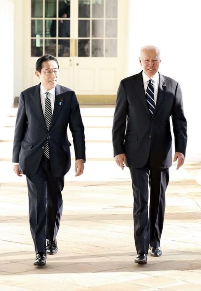 Kishida-Biden summit makes show of unity in confronting China