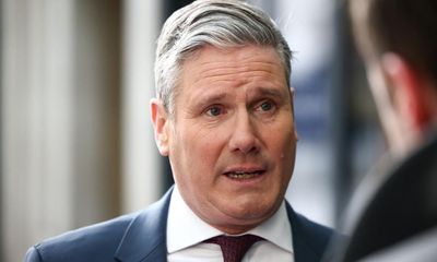Keir Starmer pledges to tackle ‘bureaucratic nonsense’ to save NHS