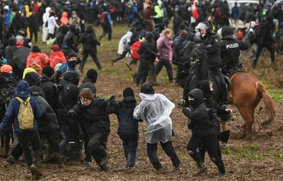 German police finish clearing site of violent anti-coal protests