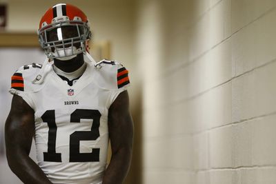 LOOK: Former Browns WR Josh Gordon suits up for the Seattle Sea Dragons