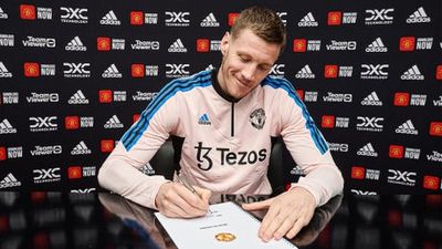 Wout Weghorst squad number revealed as new Man United striker eyes debut this week