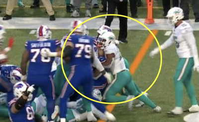 NFL fans crushed the refs for gifting the Bills a controversial game-icing first down