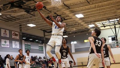 Emerging underclassmen Elijah Lovemore, Santana Flowers spark Bloom’s win against Mount Carmel