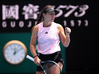 Pegula leads big-gun winners at AO