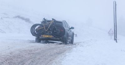 UK weather: Snow blast finally strikes as frozen gale drops mercury to -10C this week