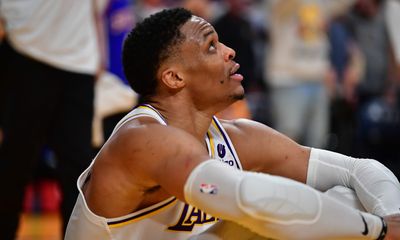 NBA Twitter reacts to Lakers’ loss to 76ers on Sunday