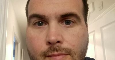 Amazon driver leaves tip of his finger in letterbox after ripping it off during delivery