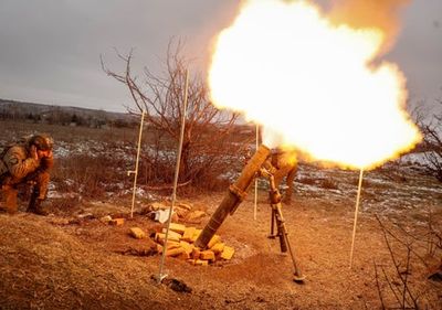 Ukrainian forces still holding out in eastern town of Soledar in fierce battles, say UK defence chiefs