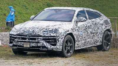 Lamborghini Urus PHEV Spied Potentially Hiding Porsche Engine