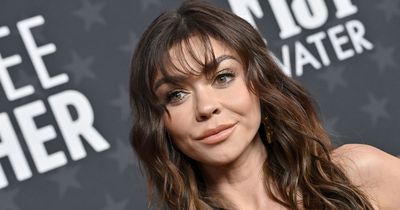 Sarah Hyland is worlds away from Modern Family with new look at Critics Choice Awards